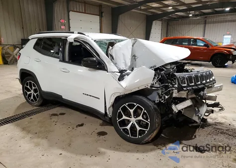 2024 Jeep Compass Latitude z USA, uszkodzony, nr VIN 3C4NJDBN3RT598863